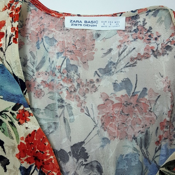 Zara Basics | Floral Flair Dress | Small - Picture 3 of 6